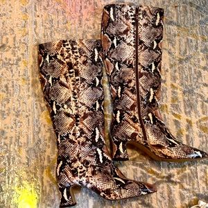 NEW Alex Marie 9.5 Leather Snake High Boots Low Block Heel